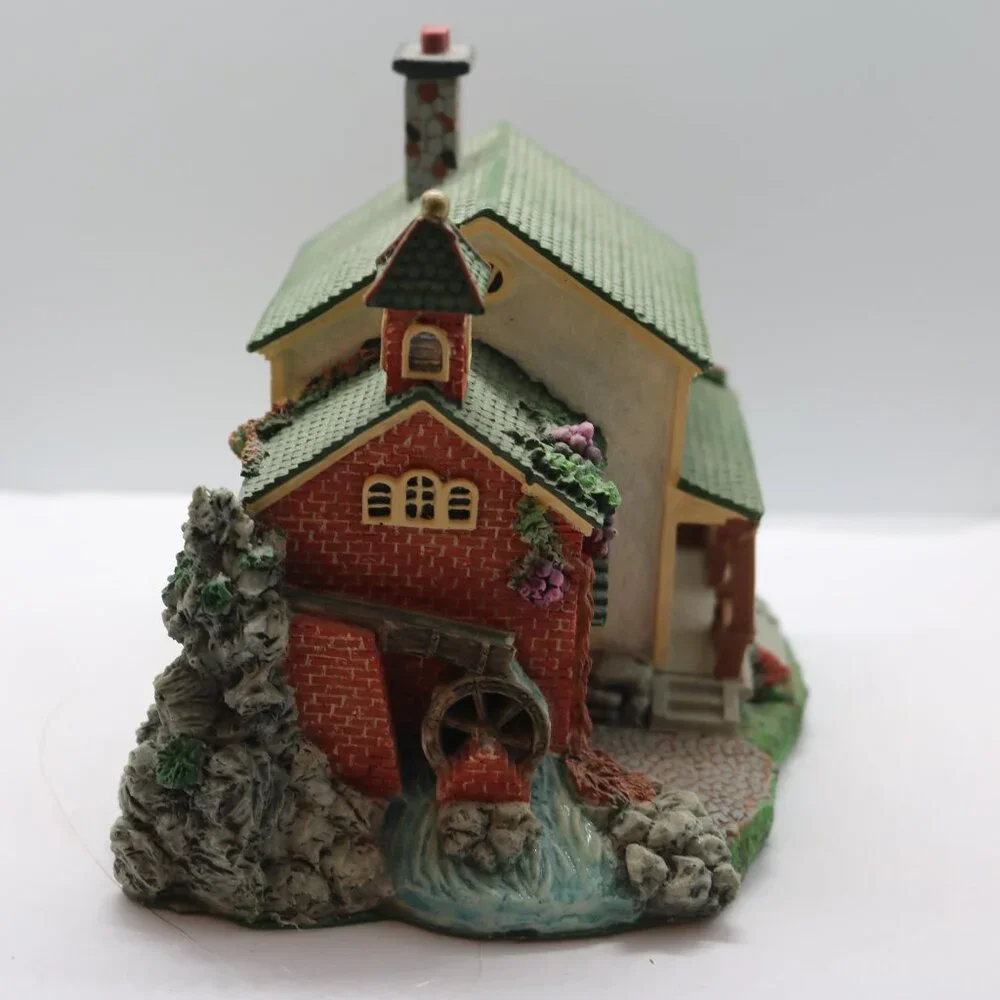 Santa's Best 1995 Victorian Christmas in Vail 4.5x4x4.5 - Picture 4 of 9